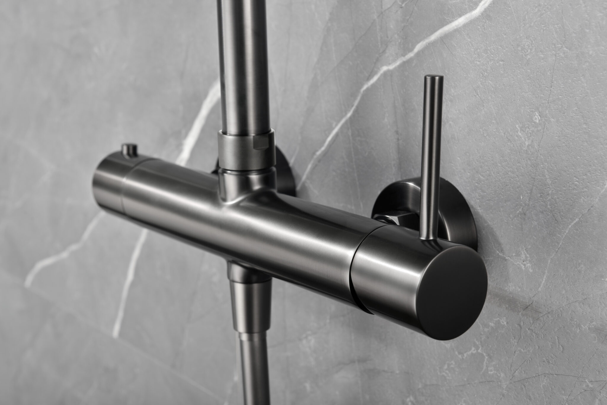Barra de ducha monomando black gun metal serie Monza IMEX - Imagen 4